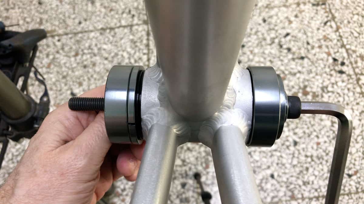 fat bike bottom bracket