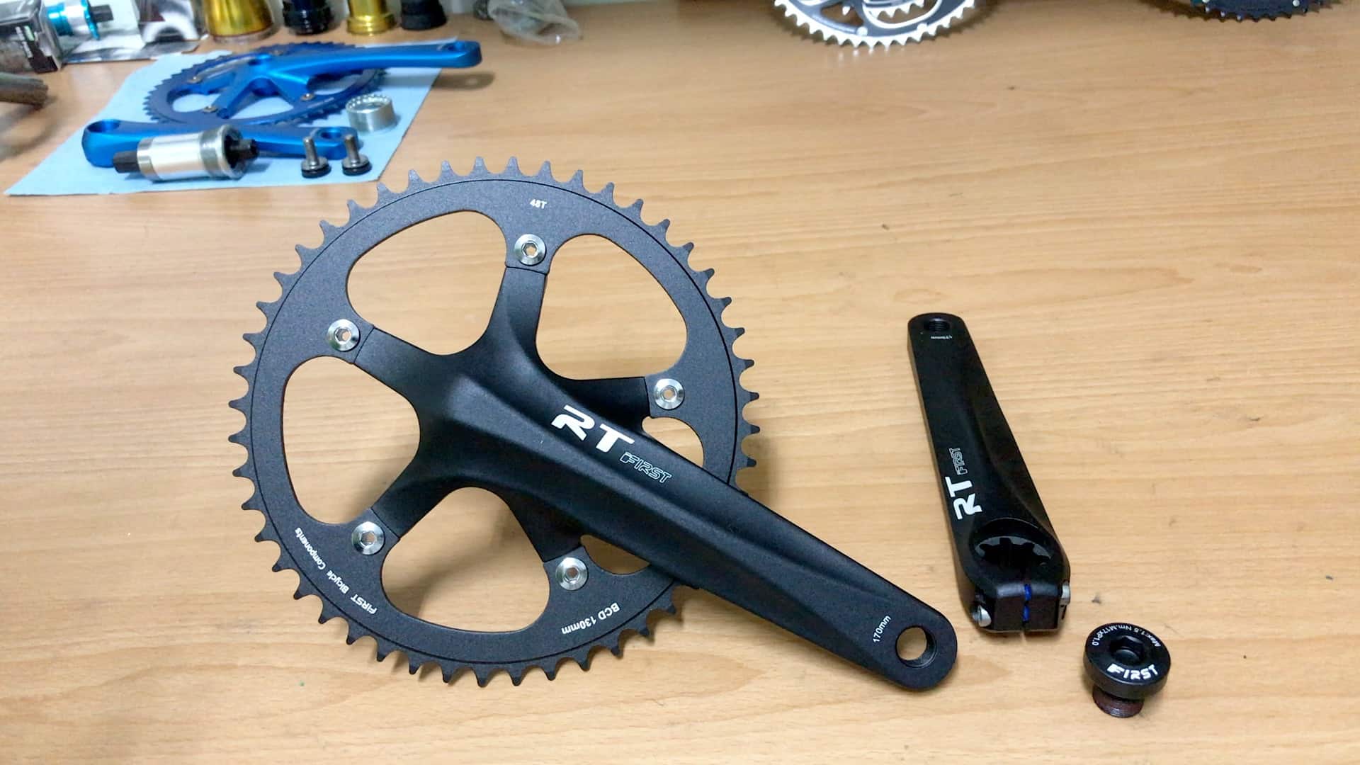 10 speed square taper crankset